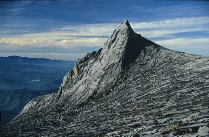 Serba Serbi Tentang Gunung Kinabalu, Tertarik Untuk Mendaki Sobat ?